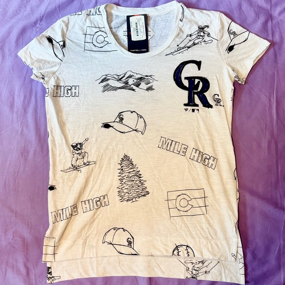 Fanatics Tops - NWT Colorado Rockies Sketched Hometown Tee by Fanatics